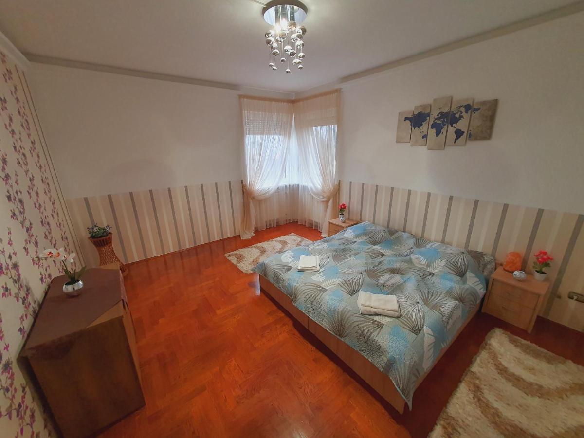 מישקולץ Adel Apartman מראה חיצוני תמונה